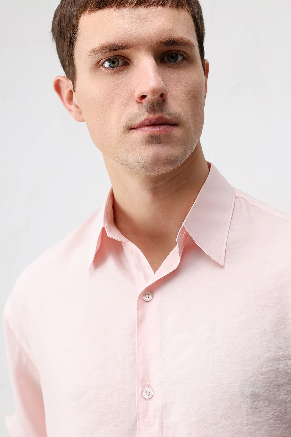 Modal Karışımı Rahat Kesim Erkek Gömlek Pudra