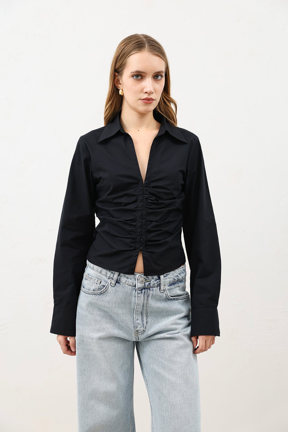 Büzgülü Poplin Kadın Gömleği Siyah