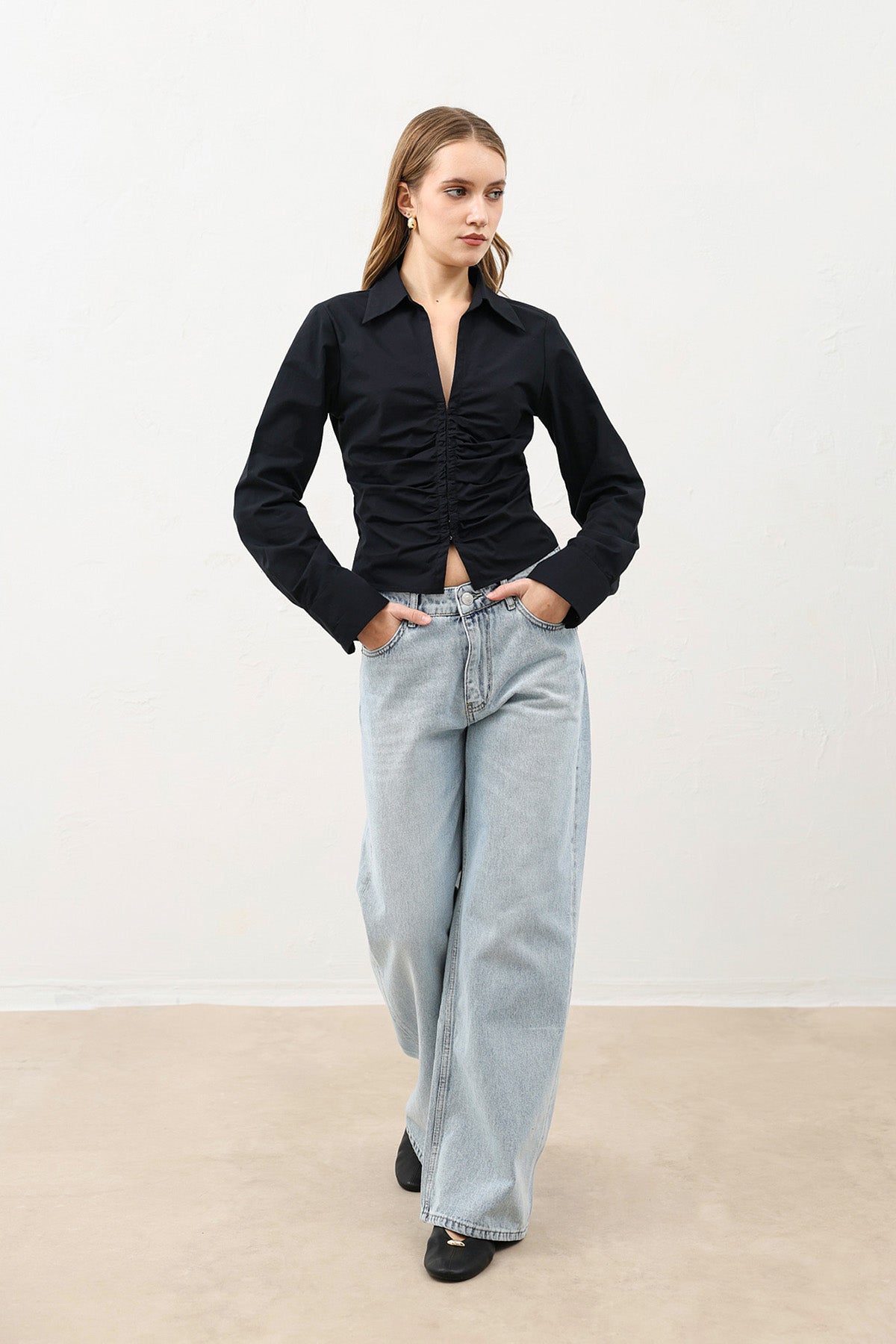 Büzgülü Poplin Kadın Gömleği Siyah