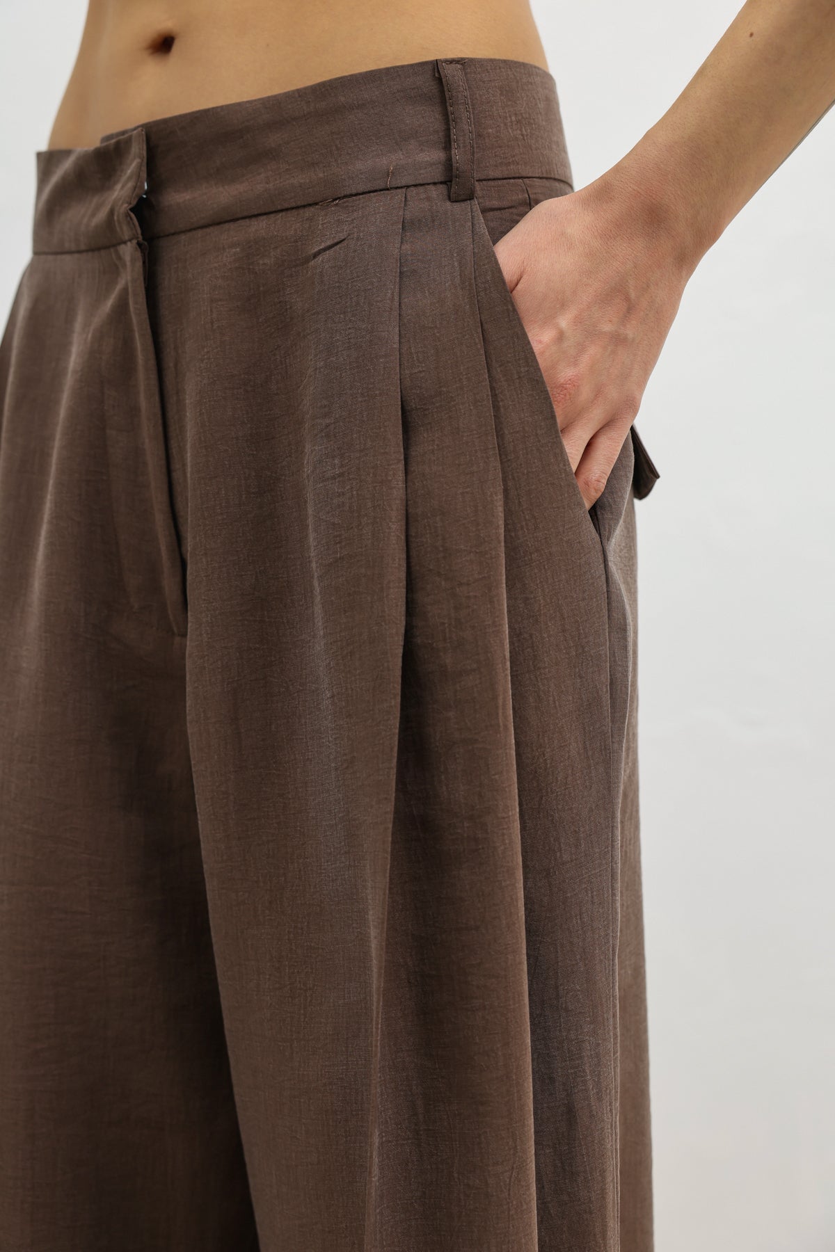 Likra Karışımlı Kahverengi Kadın Geniş Paça Pantolon