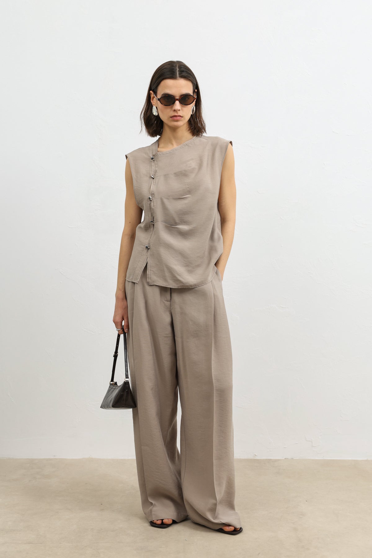 Kadın Lyocell Karışımlı Geniş Paça Bej Pantolon