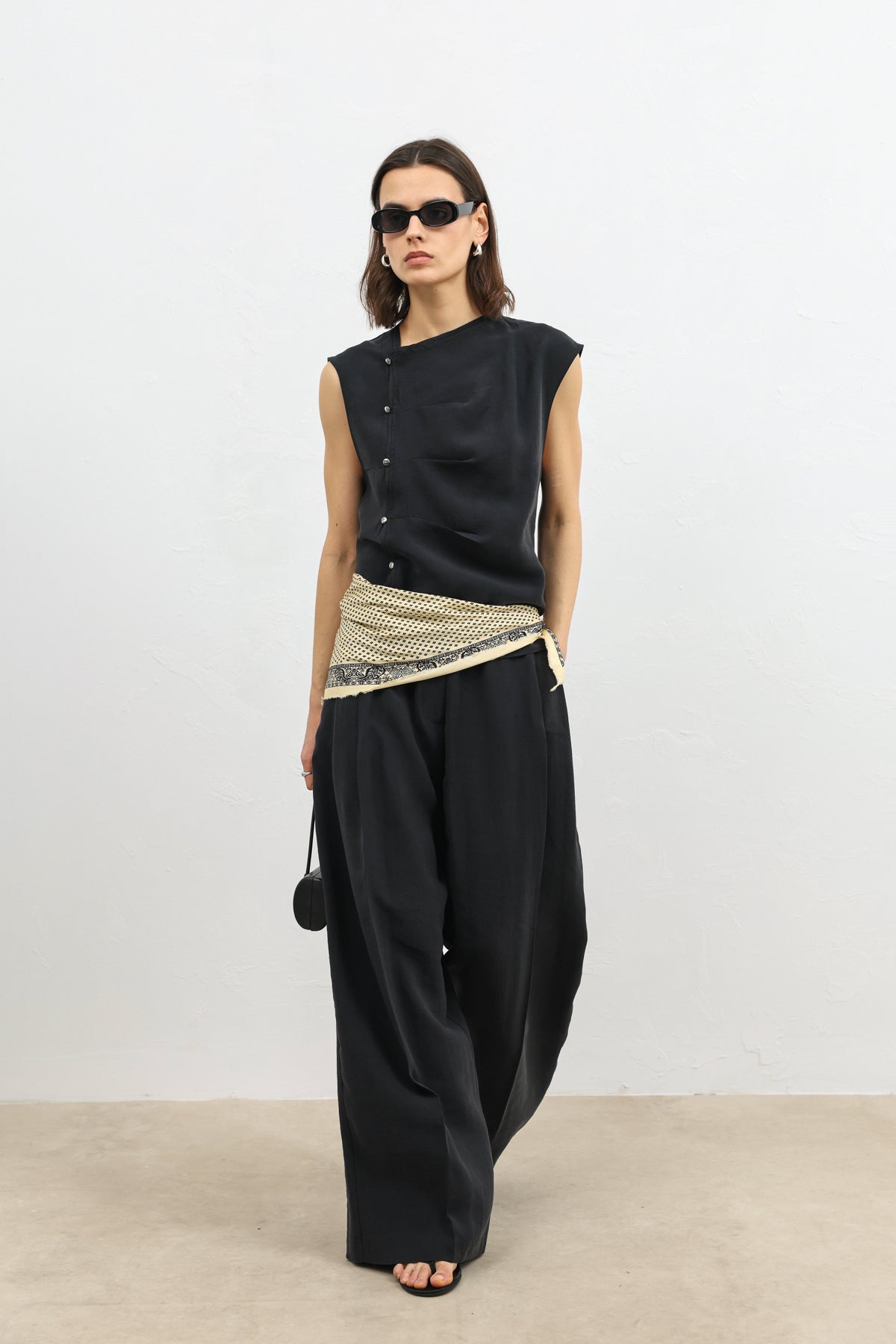 Kadın Lyocell Karışımlı Geniş Paça Siyah Pantolon