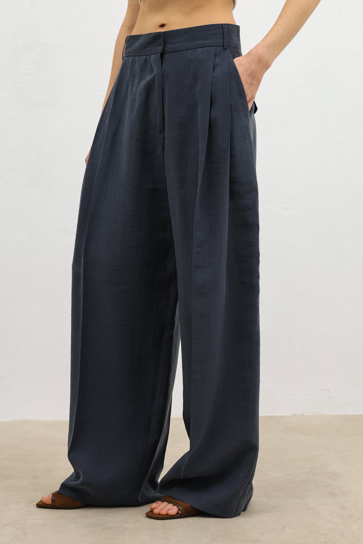 Kadın Lyocell Karışımlı Geniş Paça Lacivert Pantolon