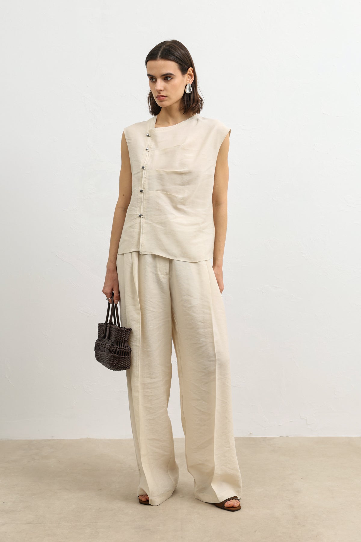 Kadın Lyocell Karışımlı Taş Rengi Geniş Paça Pantolon