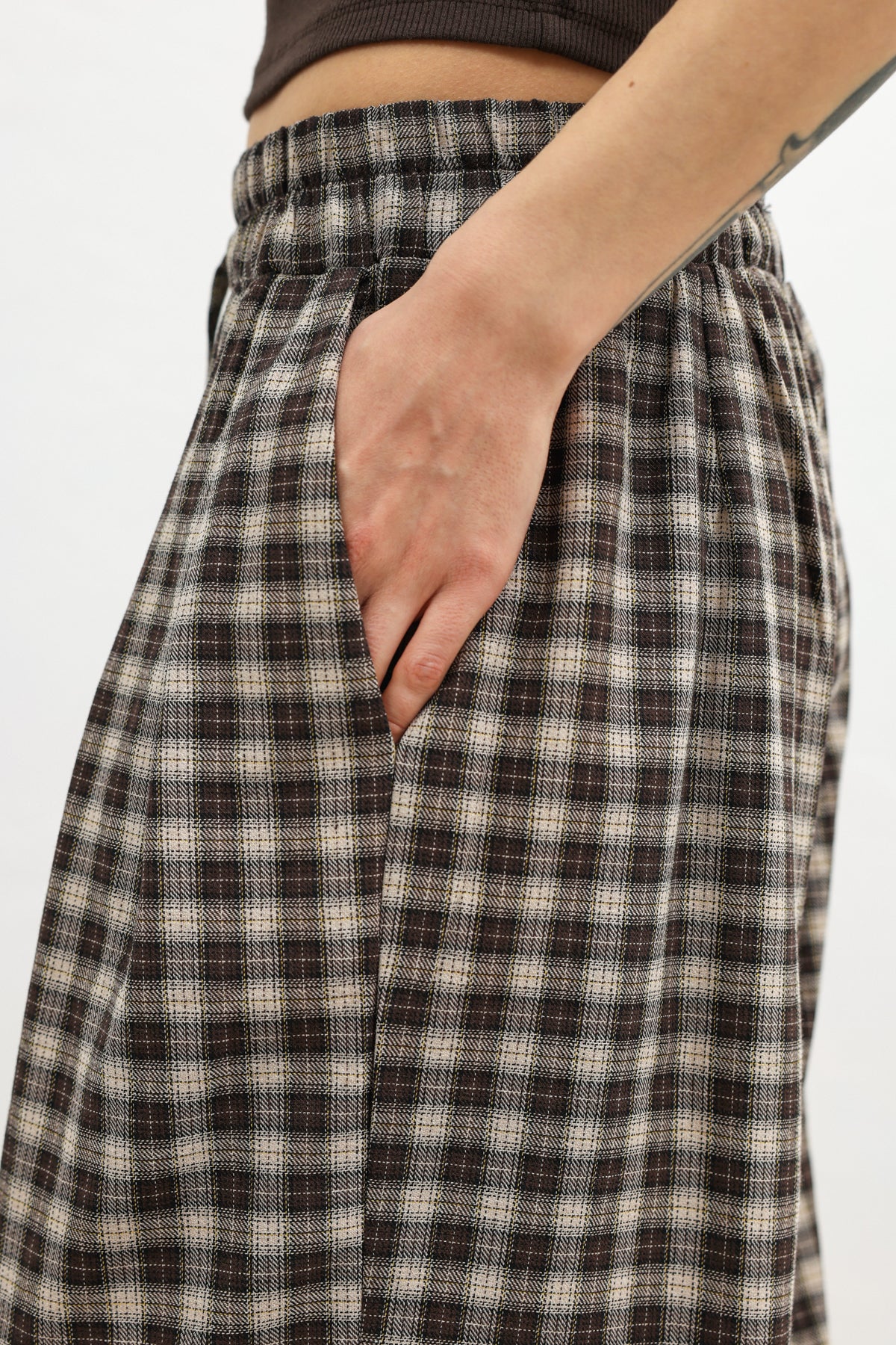 Ayarlanabilir Manşetli Ekose Kadın Pantolonu Kahverengi