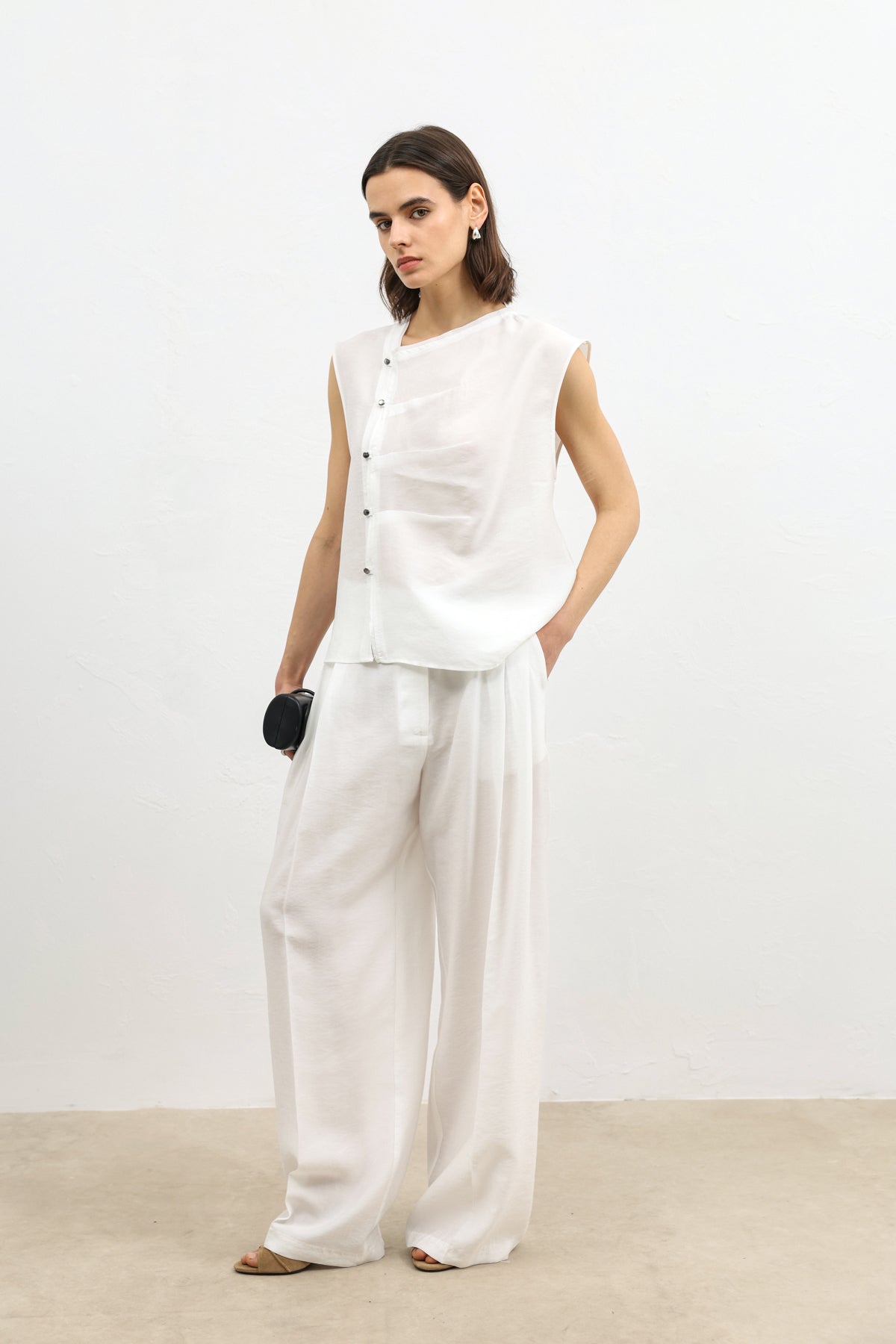 Kadın Likra Karışımlı Ekru Düğmeli Gömlek